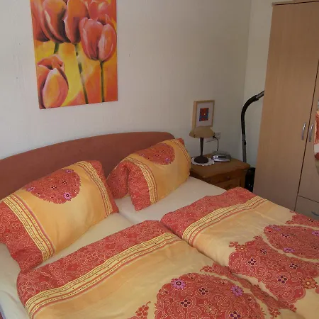 Daire Schumacher_ Bungalow