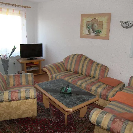 Daire Schumacher_ Bungalow Penzance